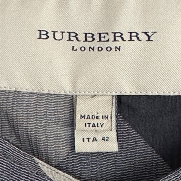 Burberry Fall 2001 - Picture 4 of 6